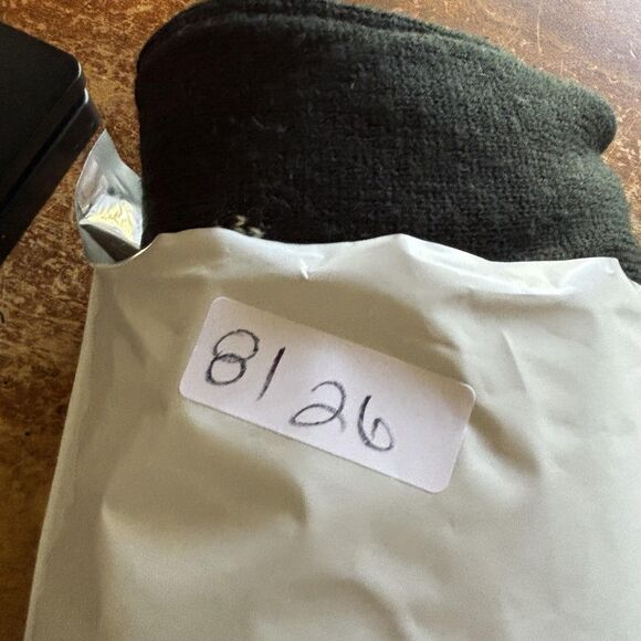 Forever 21 Plus Sweater Womens 1X Christmas Mrs Claus Santa Snowflake- Fits XL - Picture 9 of 9